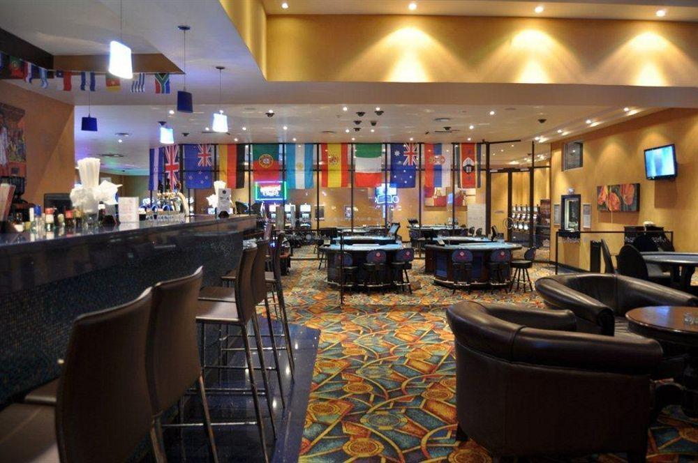 Happy Valley Hotel And Casino Ezulwini Bagian luar foto