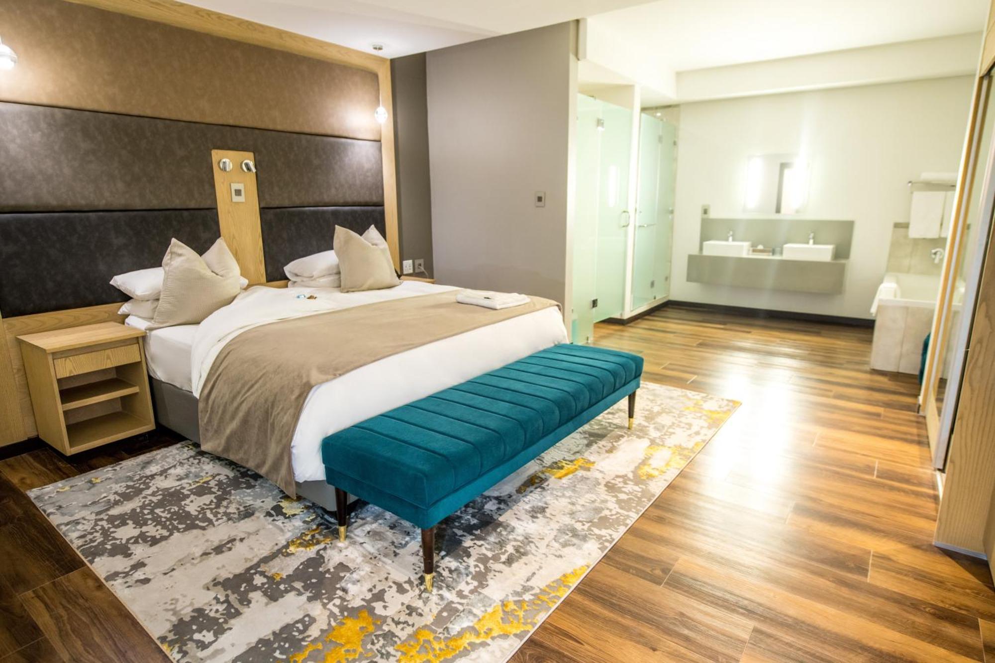 Happy Valley Hotel And Casino Ezulwini Bagian luar foto